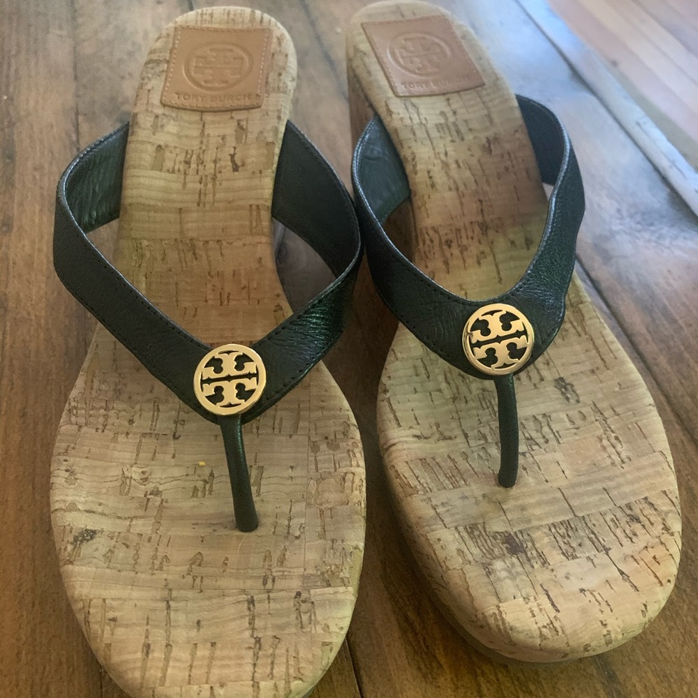 Tory Burch Suzy thong wedge sandal 8.5